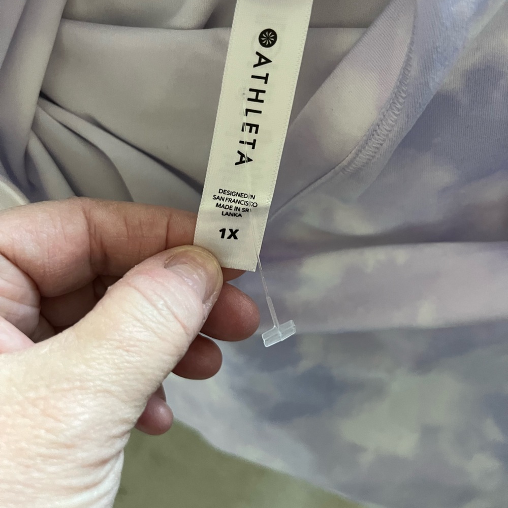 NWOT Athleta Purple and White Tie Dye Tank Size 1X - Picture 4 of 5